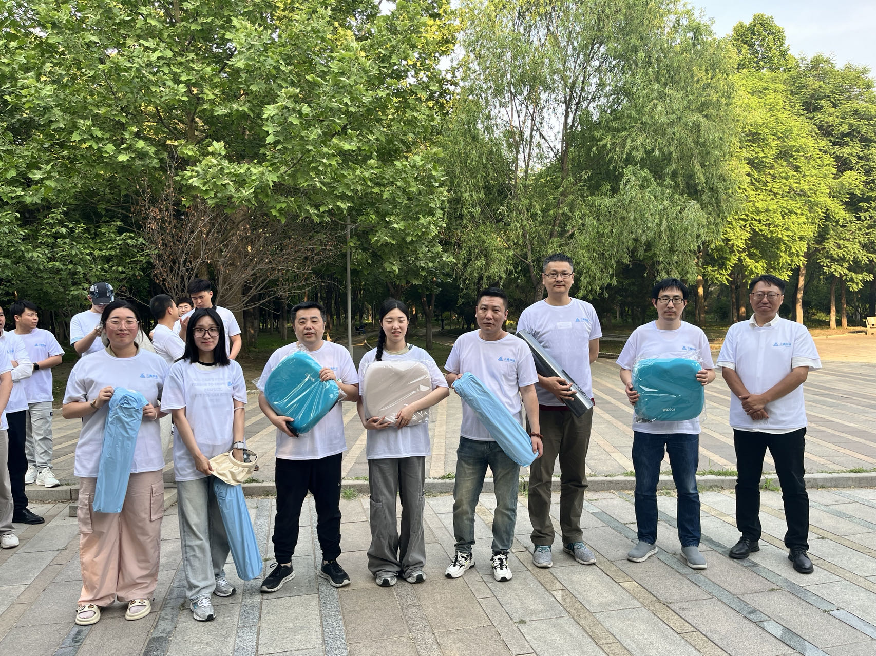 图片  7.jpg 图片关键词