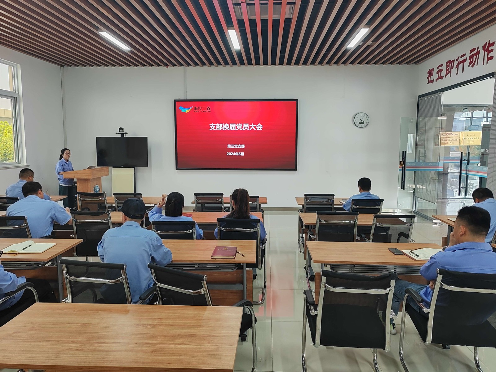 图片  1.jpg 图片关键词